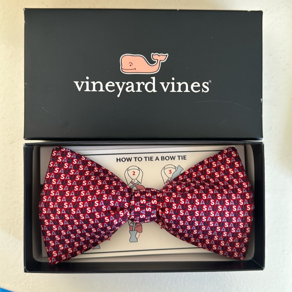 Vineyard Vibes USA Bow Tie - Brand New